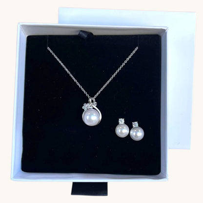 Conjunto Amore Clássico Colar + brincos de pérolas e zircónia