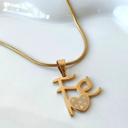 Colar Dourado com Pingente Fé e Coração em Aço Inoxidável
