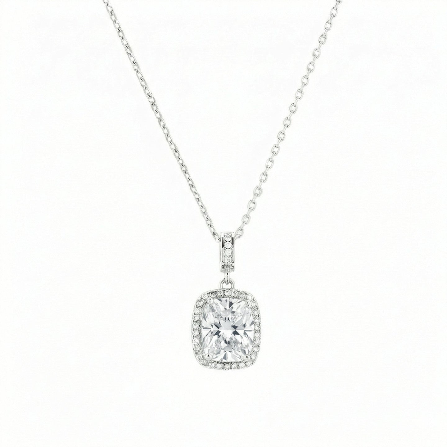 Colar Feminino em Prata 925 com Pendente Retangular Brilhante