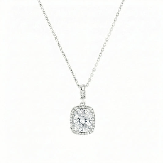 Colar Feminino em Prata 925 com Pendente Retangular Brilhante